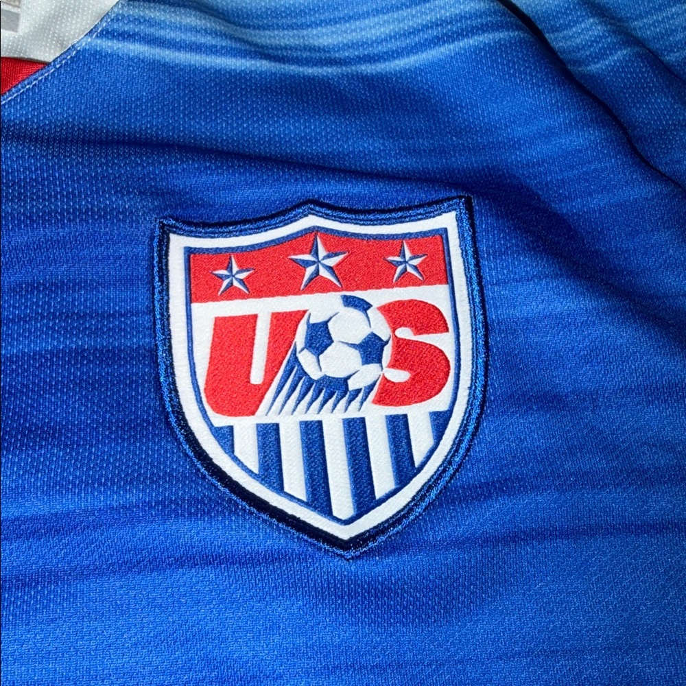 2015 youth small USA soccer team jersey - Picture 4 of 7